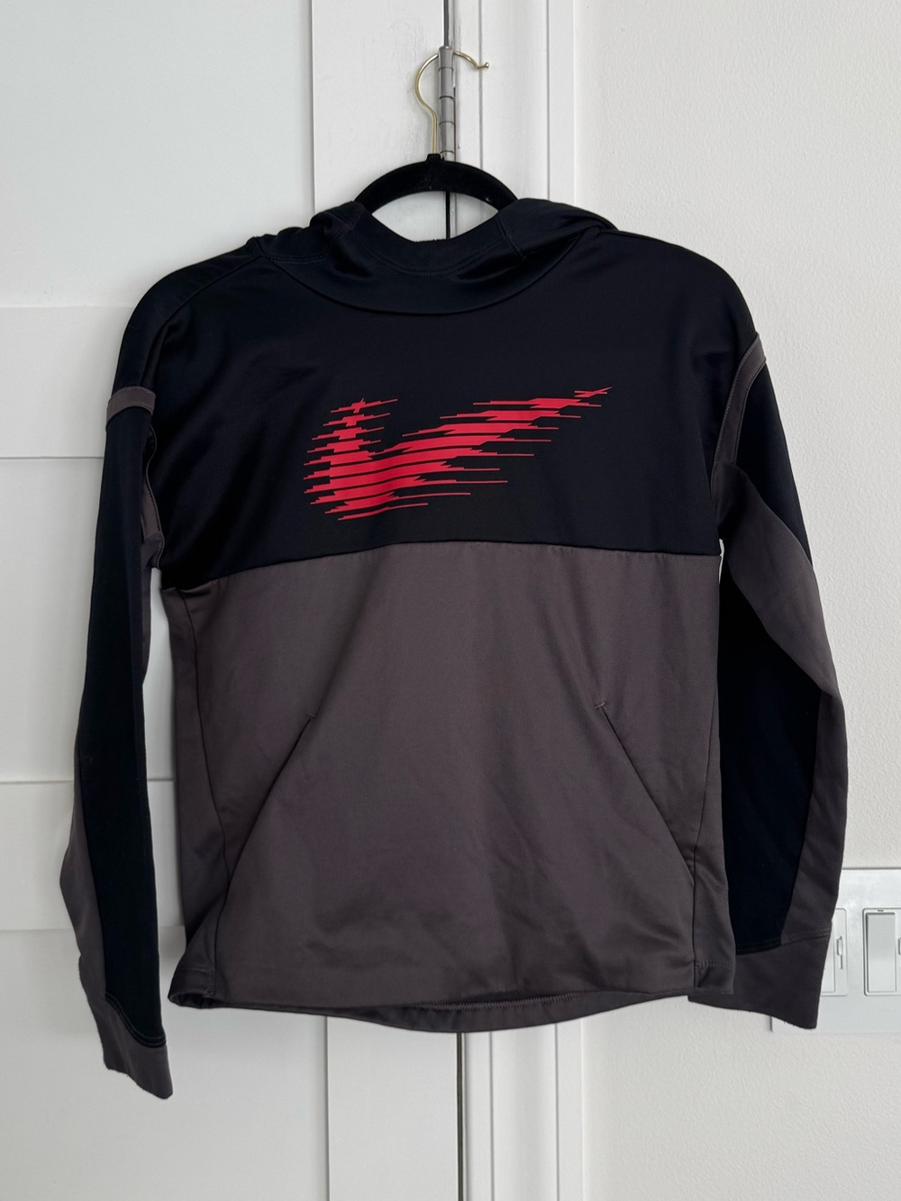 Nike hoodie Size: Large Youth
